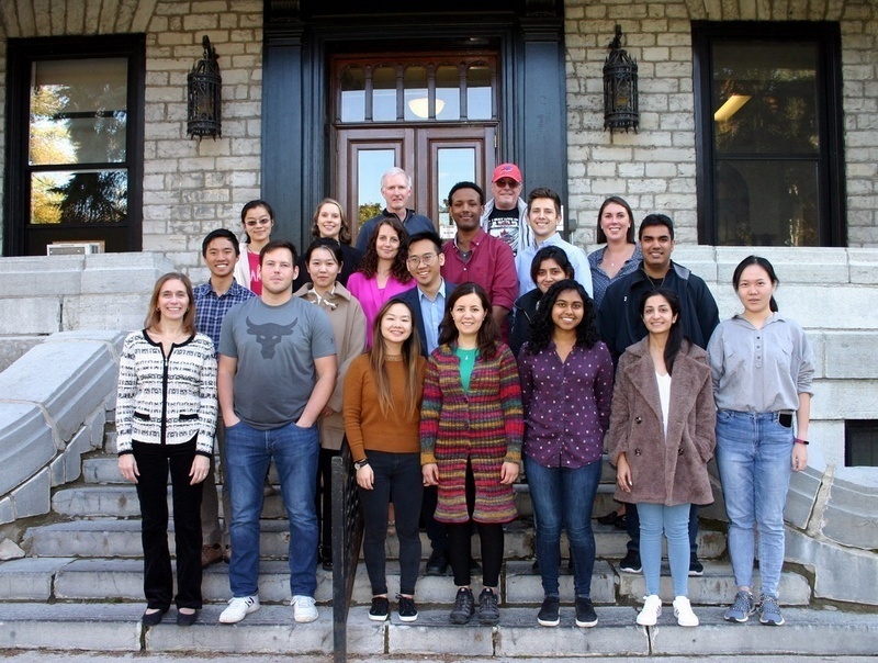 20191008_154345_CanonEOSDIGITALREBEL_1T100s_F5.6_f18.0mm_ISO400_ACD.jpg-groupgradstudents2019-2147-1080.jpg